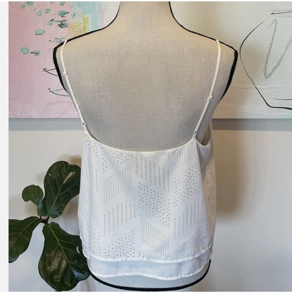 Athleta Ivory White Laser Cut Perforated Cropped Tank Top Spaghetti Strap L - Picture 3 of 7